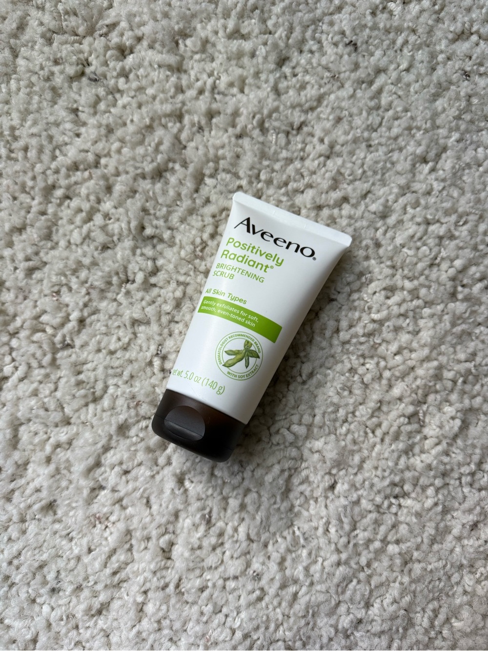 Aveeno Positively Radiant Brightening Scrub